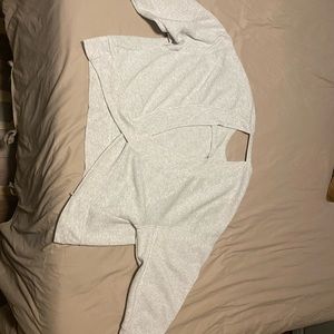 Grey (kinda) cropped backless pullover! Great for gym, comfy cas or yoga!
